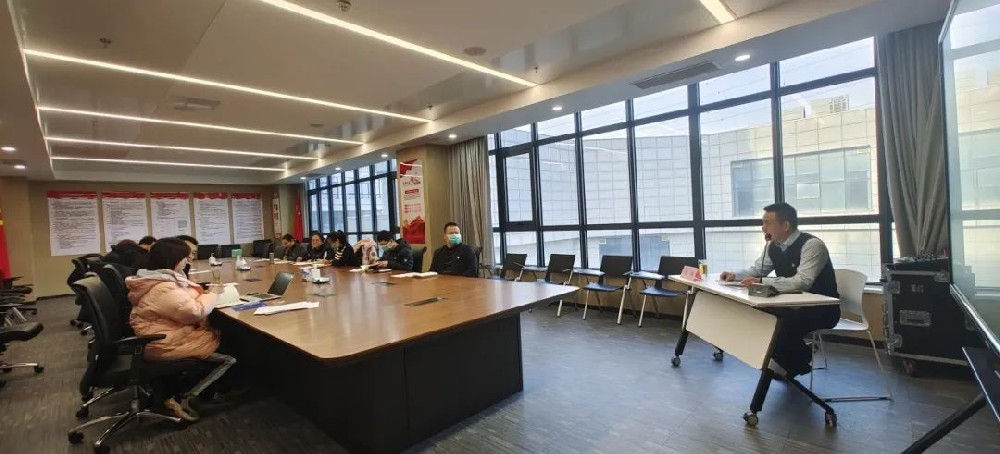 【黨建園地】鄭州控股公司黨委委員、副總經(jīng)理、工會主席李偉講授主題教育專題黨課